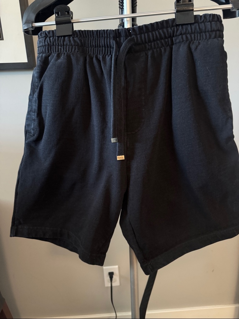 TALENTLESS MENS EVERYDAY SWEAT SHORT
Standard fit w/ 7 inch inseam